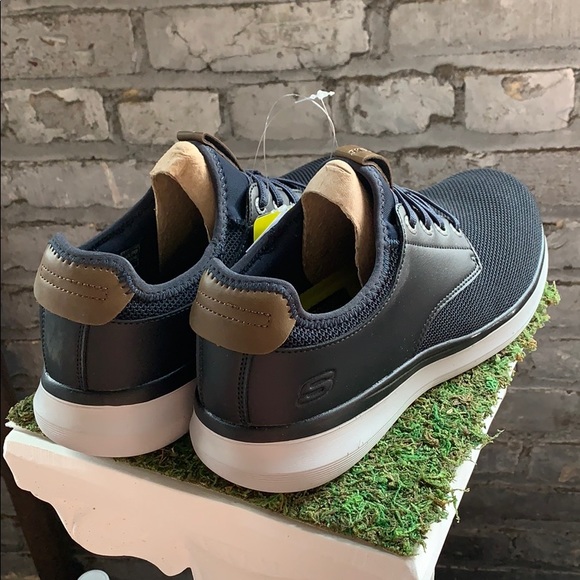 hoka one one leather womens